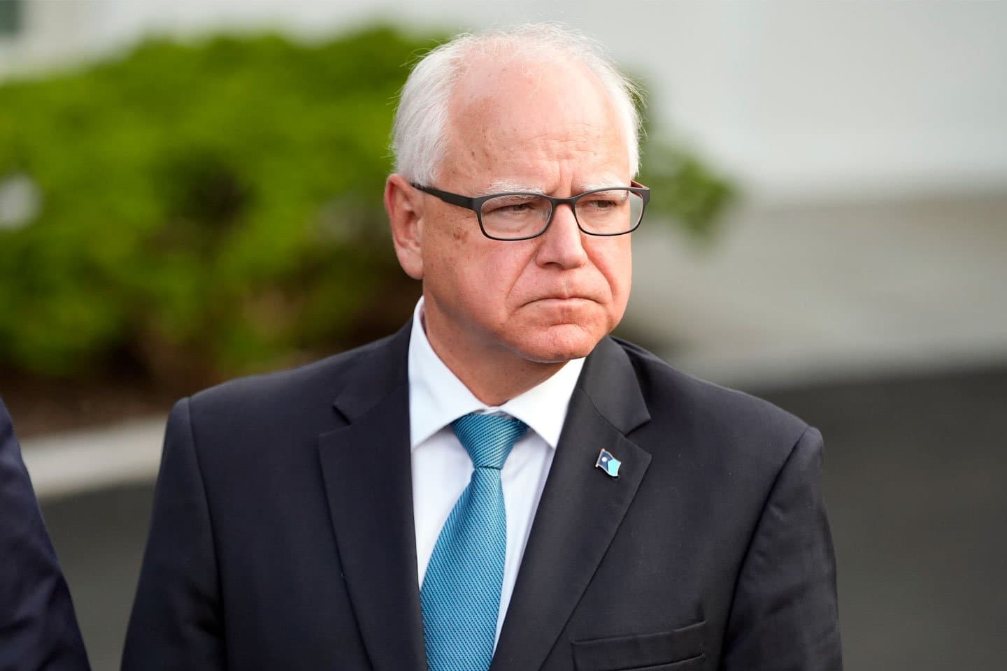 Polymarket event artwork: Will Tim Walz resign by...?