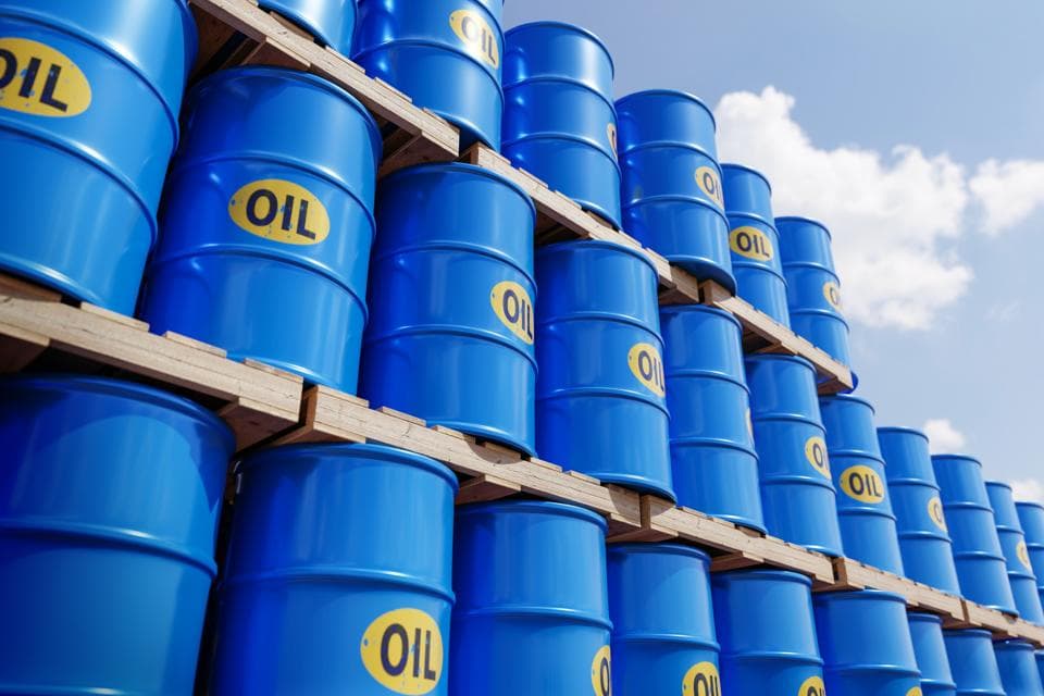Polymarket event artwork: Will Venezuelan crude oil production reach __ barrels per day in 2026?